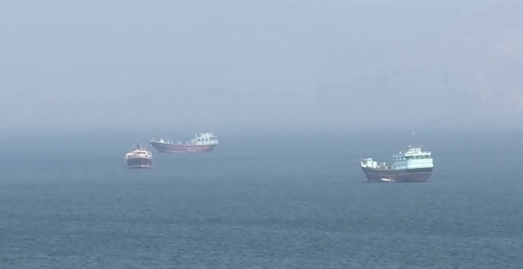 IRGC: Gađali smo brod povezan sa Izraelom u Ormuzu