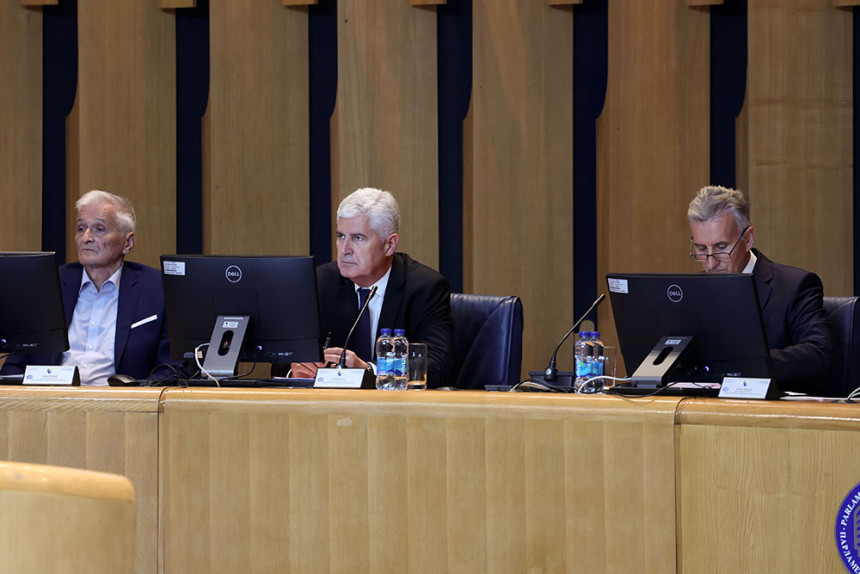Zakazana sjednica Doma naroda i već najavljena blokada