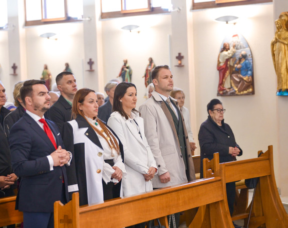 Градоначелник на ускршњој миси: Суживот нема алтернативу