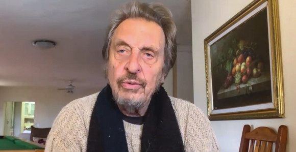 Отац Илона Маска тврди да је Епстин још увијек жив