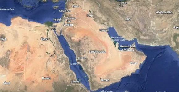 Пролаз кроз Хормушки мореуз фирме ће плаћати Ирану и Оману