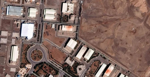 Иран гради барикаде око нуклеарног постројења