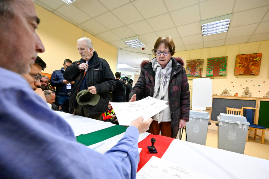 На изборима у Мађарској до 9 сати излазност 16,89%