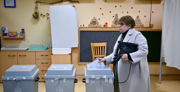 Mađari biraju: Glavni rivali Orbanov Fides i Mađarova Tisa