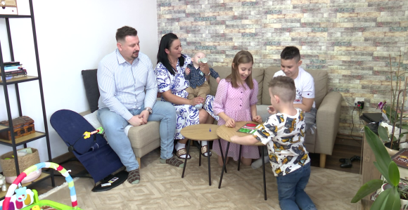 Upoznajte porodicu Simić iz Bijeljine i njihovo toplo gnijezdo