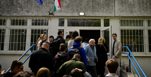 Do 17:00 sati 74,23 odsto Mađara glasalo na izborima