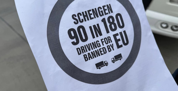 ЦГ: Блокада теретног саобраћаја на граничним прелазима