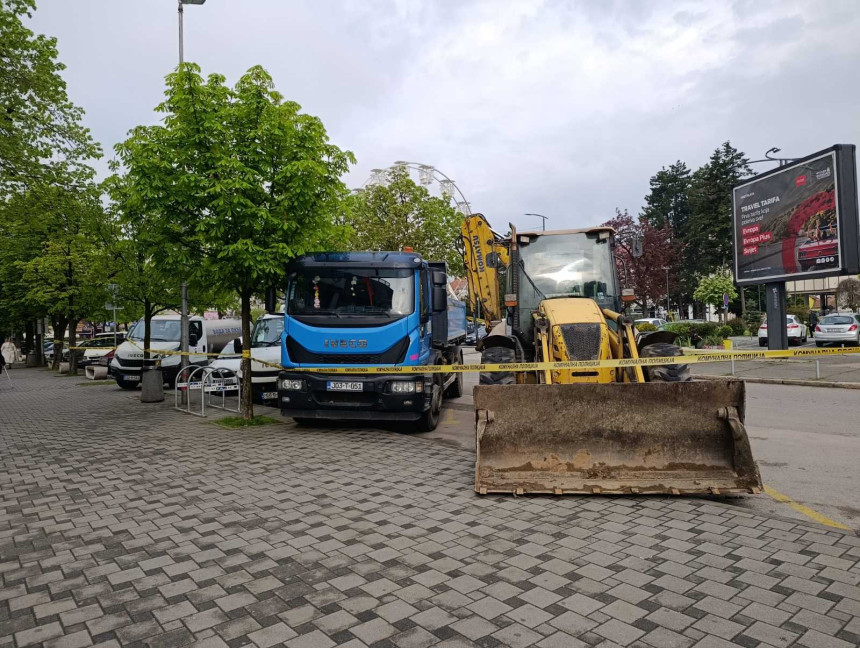 Судбина “Водовода”: Тешка механизација на улицама Бијељине​