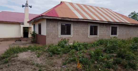 Naoružani napadači ubili najmanje 29 ljudi u Nigeriji