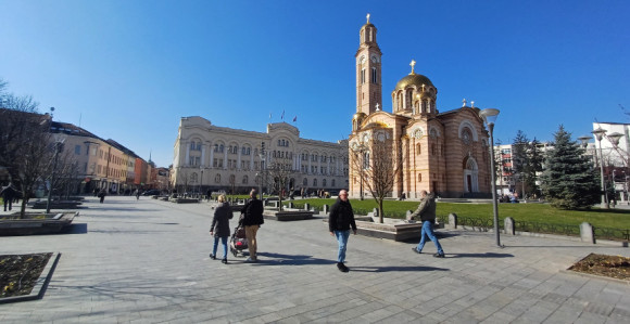 Током дана претежно сунчано, послије подне могућа киша