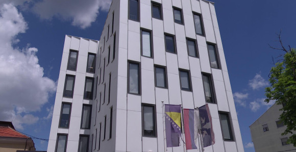 Bijeljina: Zapaljena vozila predsjednika Privredne komore