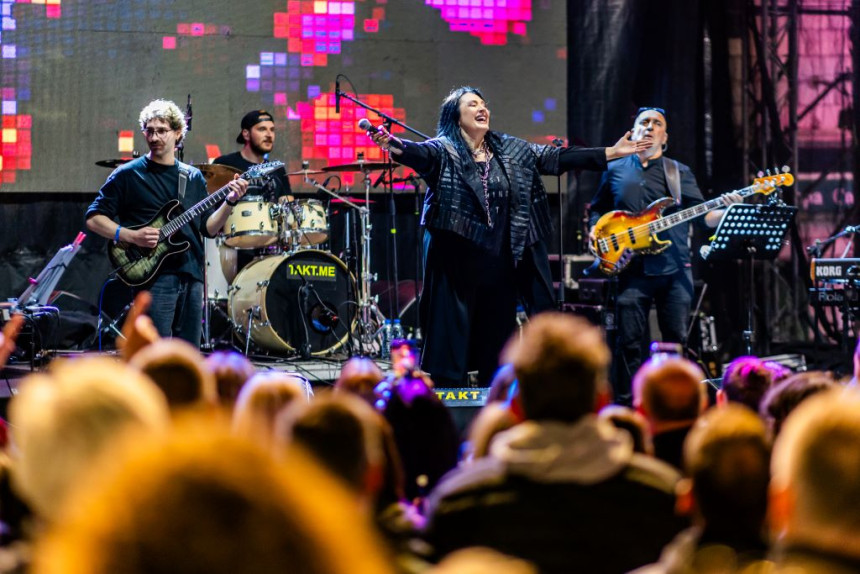 Kaliopi - nastup u Herceg Novom „praznik oko srca“