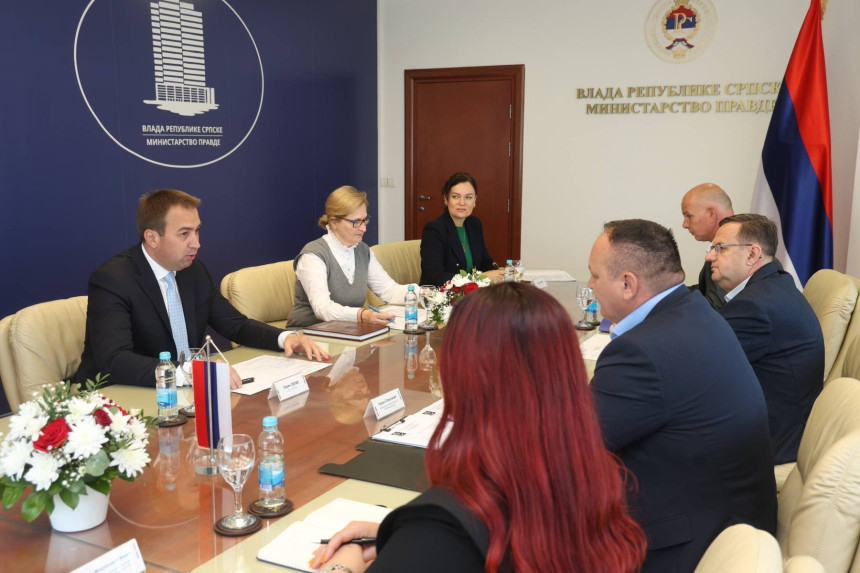 Правни систем и положај радника треба унаприједити