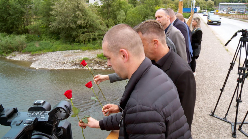 Doboj: Sjećanje na stradale ljude u poplavama 2014.