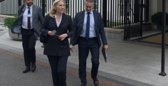 Dodik poručio Amerikancima: Sve ću da vam dam, samo da opet zaigram!