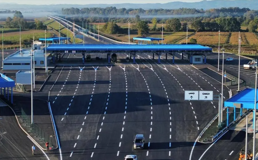 Privremeno puštanje prelaza preko novog mosta u Gradišci