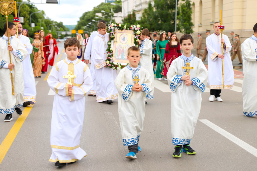 Sutra je veliki praznik: Ovo su najpoznatiji običaji