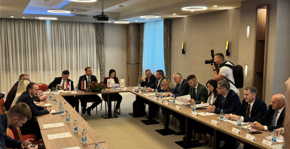 СДС одлучује: Побједа у једној колони или препуштање режиму наставка урушавања Српске