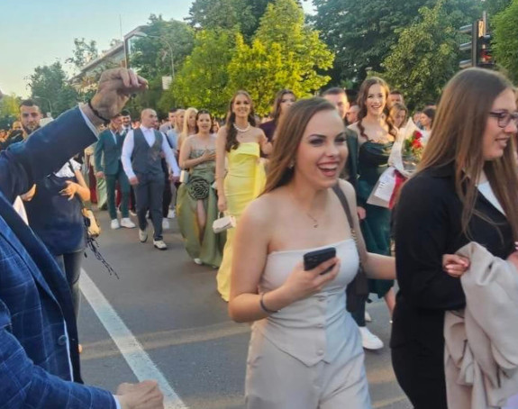 Pogledajte kako su medicinari proslavili maturu za pamćenje
