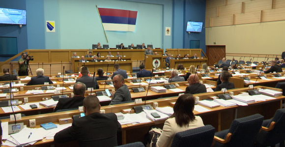 NSRS: Opozicija podsjetila na "ljubav SNSD-a sa strancima"