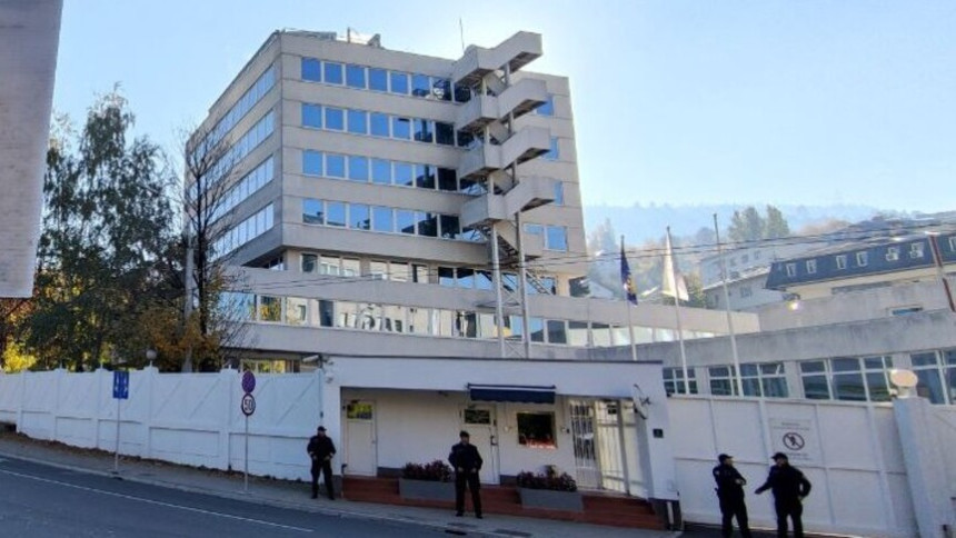 Bilt i Petrič pozvali na ukidanje OHR: BiH je potreban novi početak