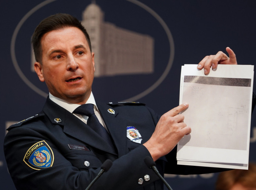 Pretres stana i službenih prostorija Veselina Milića