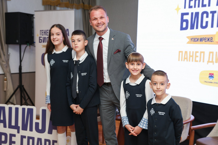 Ovako će izgledati đačke uniforme za učenike