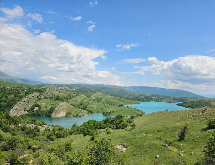 Toplo i sunčano, temperatura do 30 stepeni