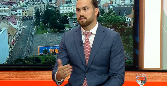 Uvesti civilni rok, uniforme i udaljiti kladionice od škola