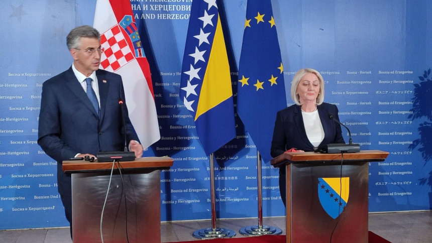 Plenković i Krišto potpisali ugovor o graničnim prelazima