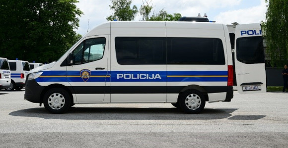 HR: Na autoputu A4 saobraćaj prekinut zbog curenja plina