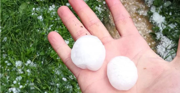 Sjever Hrvatske pogodilo nevrijeme, padao i grad