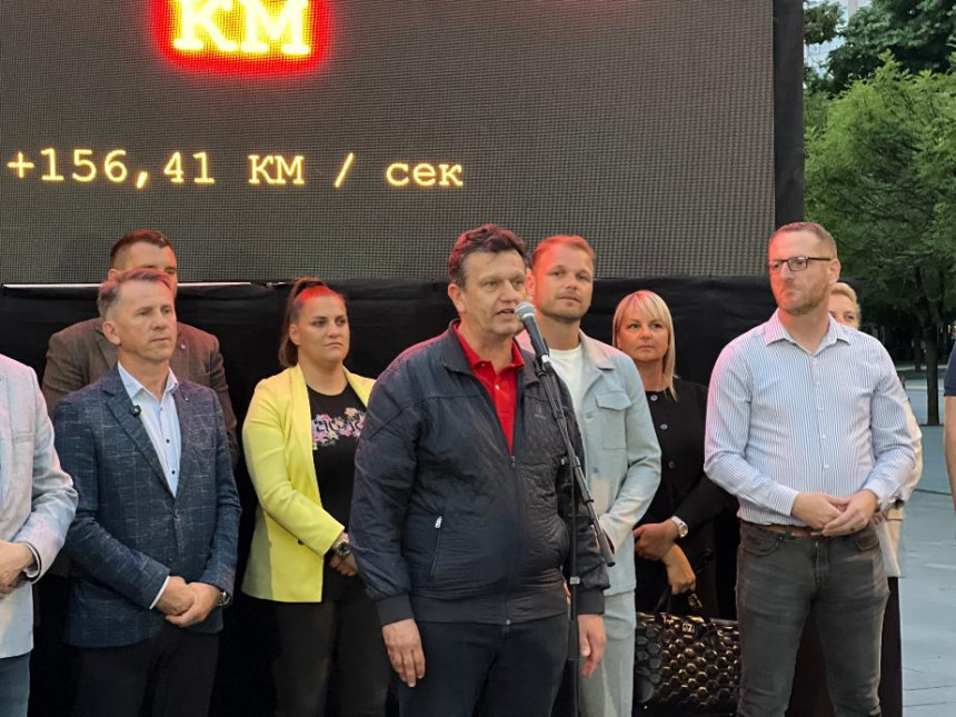 Postavljen brojčanik zaduženja: Ovo predstavlja propast u kojoj se nalazi Republika Srpska