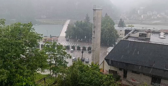 Jako nevrijeme zahvatilo Višegrad (VIDEO)