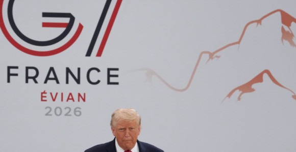 Трамп каснио на самит Г7, па у шали рекао да је "он шеф"