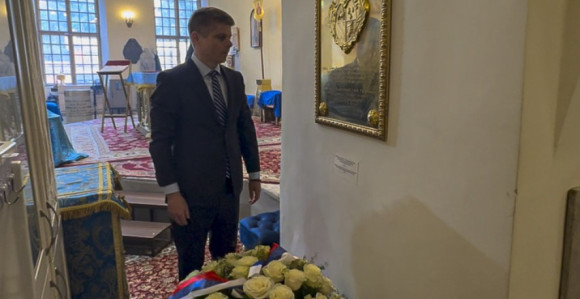 Гујон положио венац на гроб Гачанина Саве Владиславића