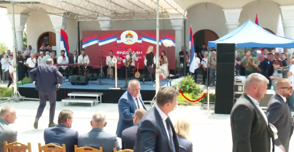 Dodik zloupotrijebio obilježavanje proboja koridora, delegacija SDS-a sa predsjednikom Brankom Blanušom napustila skup kada je on izašao za govornicu (VIDEO)