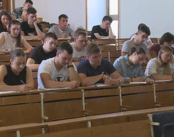 Nema interesa mladih da studiraju ili odlaze van Srpske