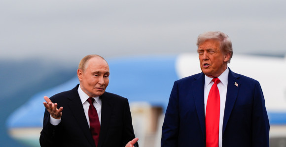 Разговарали Путин и Трамп "пословно и веома конструктивно"