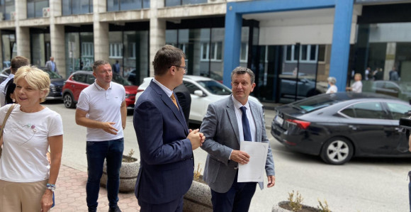 Blanuša i Božović predali kandidature (VIDEO)