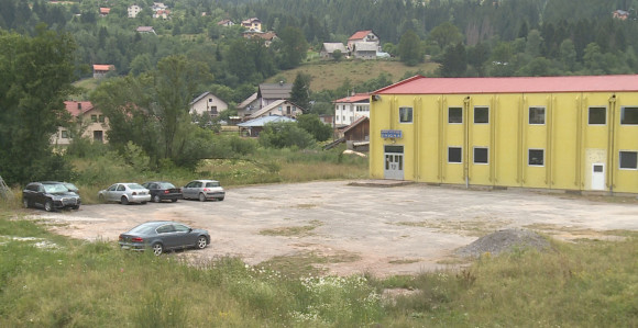 Брутална рација МУП-а РС на Палама, десетине младих у болници