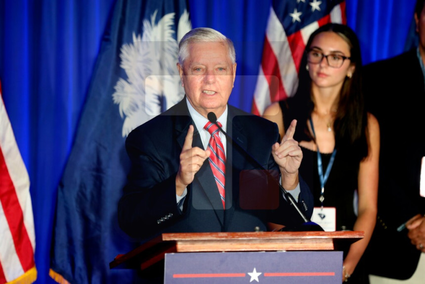Preminuo uticajni američki senator Lindzi Grejem