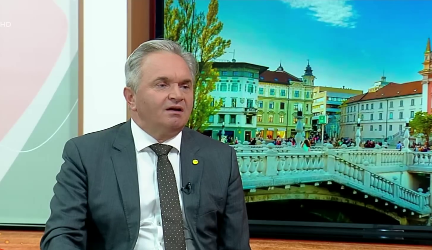 Kako Srbija uspijeva da gradi posebne odnose sa ključnim svjetskim akterima?