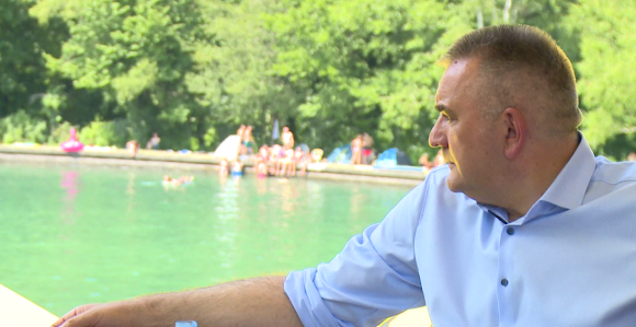 Minić helikopterom obilazi festival i prazna gradilišta!