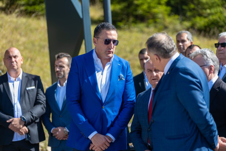 Nedeljko Elek odbio da preda fotelju Sarajevo - gasa