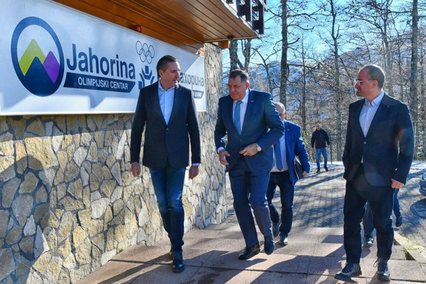 Elek - od nekretnina u zgradi sa Dodikom u BG do izbacivanja iz SNSD
