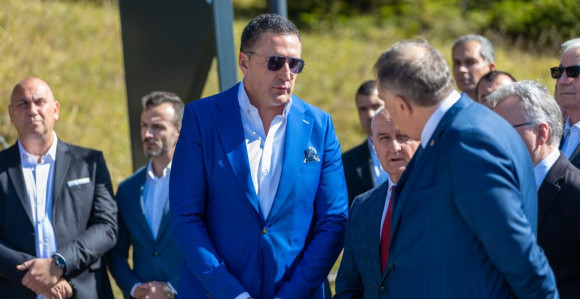 Nedeljko Elek odbio da preda fotelju Sarajevo - gasa