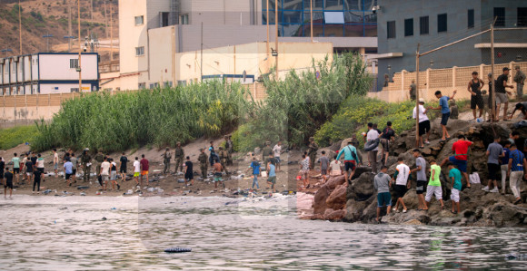 Migranati koji su ušli u Seutu vraćaju se u Maroko