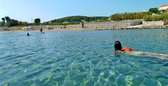More na ovoj plaži u Hrvatskoj zagađeno fekalijama