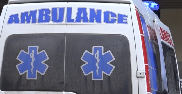 Beba rođena u sanitetu, doktorka sa bebom trčala u bolnicu